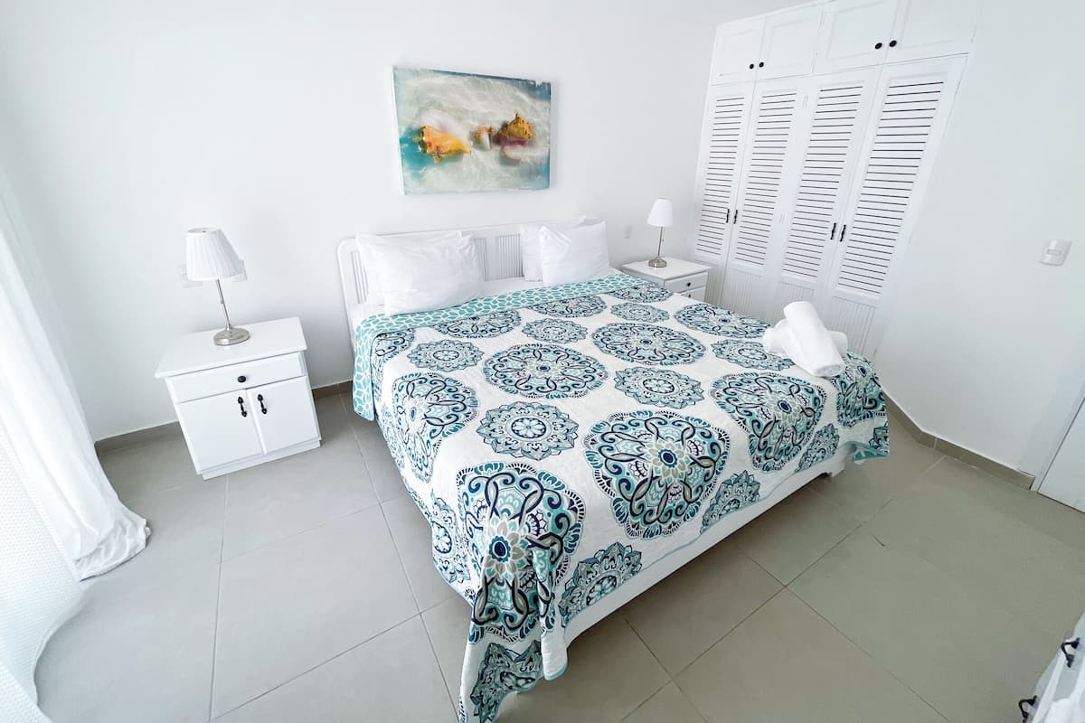 Suite Confort, 1 chambre, balcon, vue mer | Draps en coton égyptien, literie de qualité supérieure