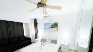 ดีลักซ์วิลล่า, 2 ห้องนอน, ห้องครัว, วิวสวน | ผ้าปูที่นอนฝ้ายอียิปต์, เครื่องนอนระดับพรีเมียม, ผ้านวมขนเป็ด