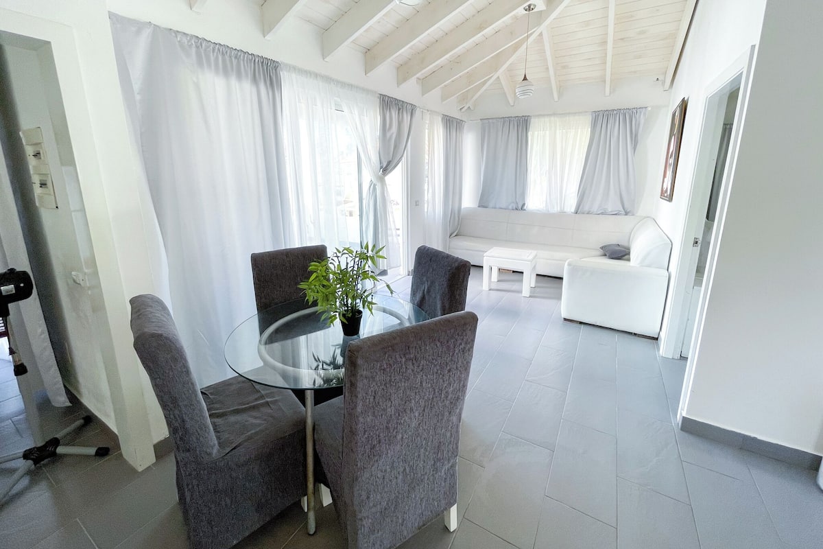 Suite Deluxe, 2 chambres, cuisine, vue océan | Draps en coton égyptien, literie de qualité supérieure