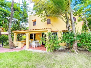 Villa Supérieure, 2 chambres, cuisine, côté jardin | Vue sur le jardin