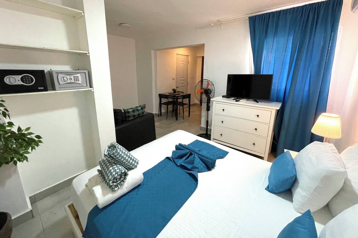 Junior Studio, Beachside | In-room safe, free WiFi