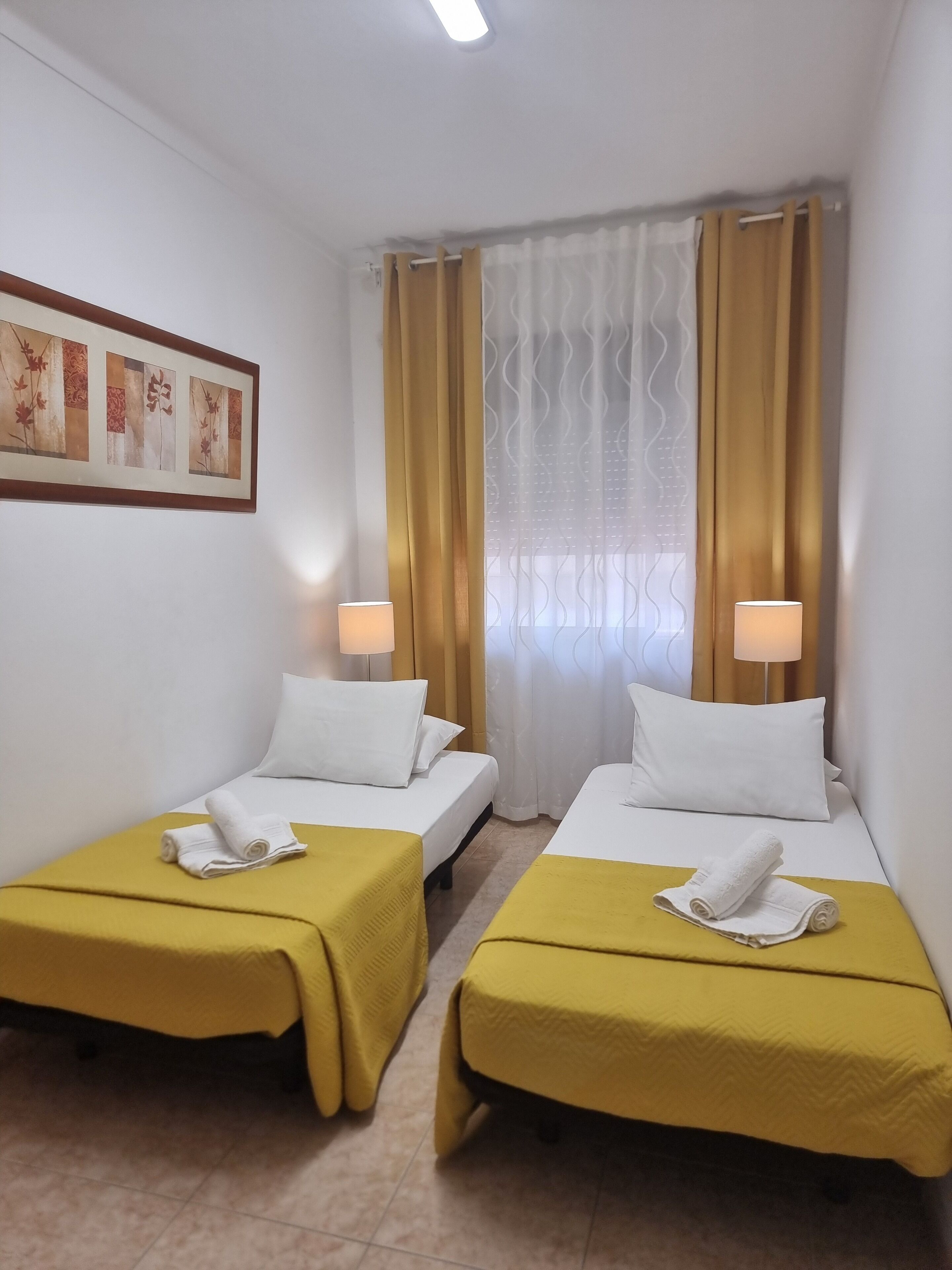 Departamento familiar | Cortinas blackout, tabla de planchar con plancha y wifi gratis 