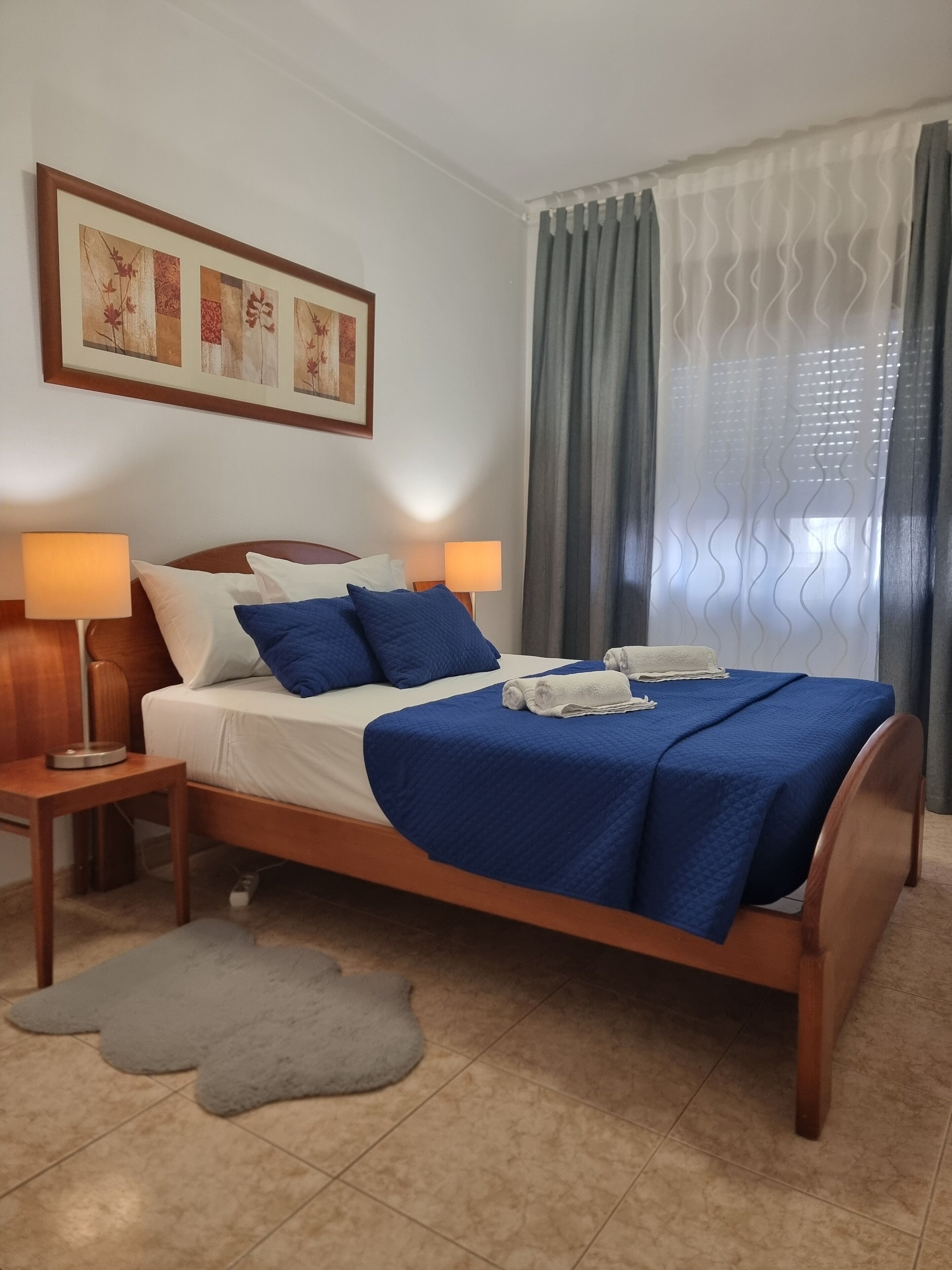 ファミリー アパートメント | 遮光カーテン、アイロン / アイロン台、WiFi (無料)