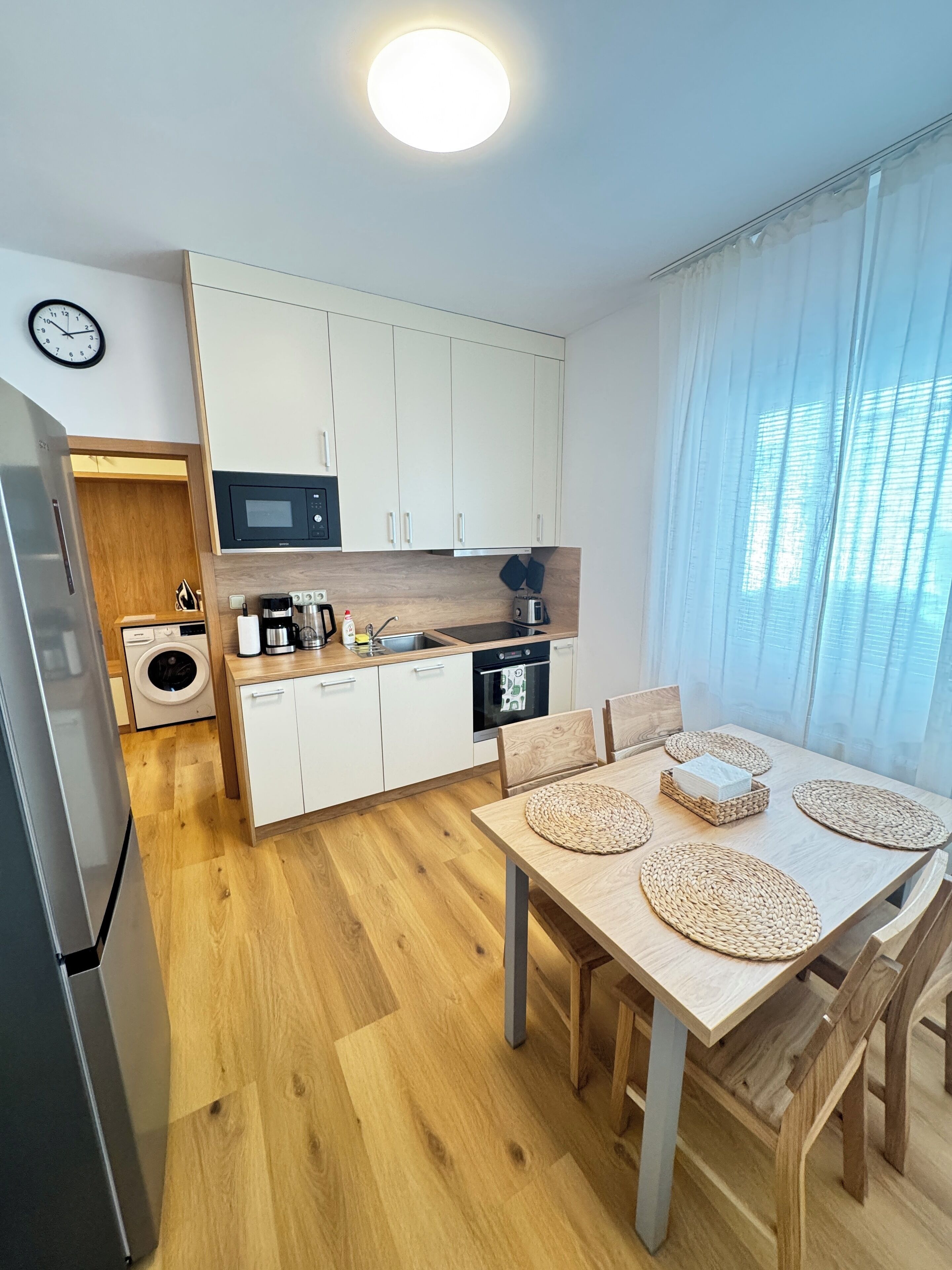 Superior-Apartment | Eigene Küche | Toaster, Hochstuhl, Kaffeemühle, Gefrierschrank