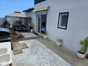 Terrace/patio - Danigora Family, Relaxation and Hiking (Saint-Paul)