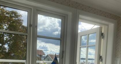 Newly renovated turn-of-the-century house with sea views