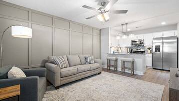 House, Multiple Beds, Patio, Garden View (Unit #908 (1000 Henry Place Blvd)) | Living area