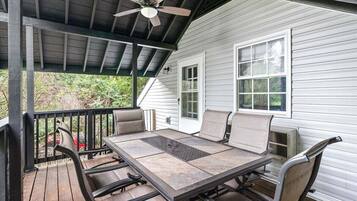 Tempat makan outdoor