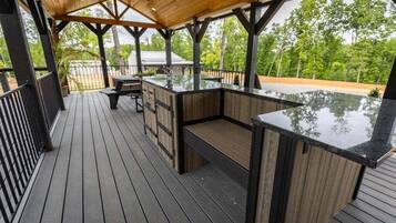 Tempat makan outdoor