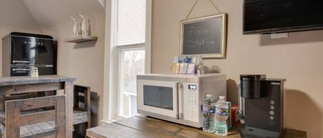 Bloc d'apartaments, 1 llit de matrimoni, pati, vistes al jardí (Unit #4 (117 Marion St)) | Interior