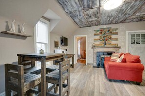 Condo, 1 Queen Bed, Patio, Garden View (Unit #4 (117 Marion St)) | Interior - Marion Street (Clarksville)