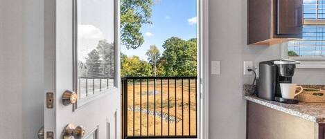 Hus - flera sängar - balkong - utsikt mot trädgården (Unit #601 (1625 Golf Club Ln)) | Interiör