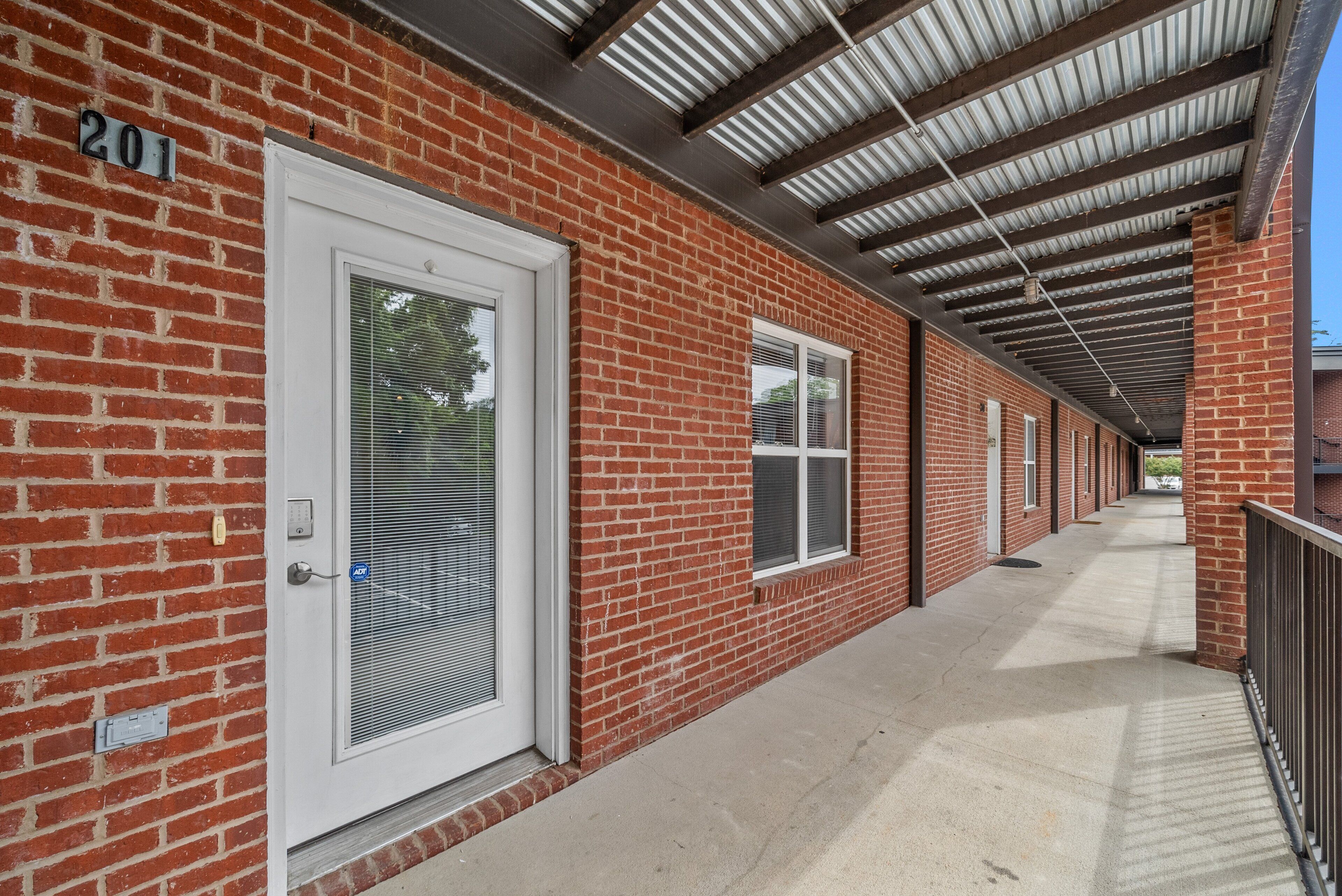 Condo, Plusieurs lits, balcon, vue sur le jardin (Loft #211 (540 N 2nd St)) | Vue de la chambre
