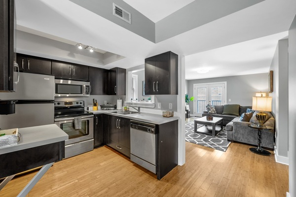 Condo, 2 Queen Beds, Balcony, Garden View (540 N 2nd St) | Private kitchen