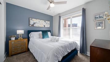 2 bedrooms, individually decorated, individually furnished, bed sheets