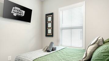 8 bedrooms, individually decorated, individually furnished, bed sheets