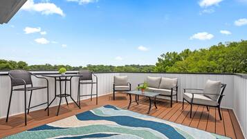 House, Multiple Beds, Patio, Garden View (1012 Franklin Street) | View from room