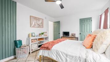 Condo, 2 Queen Beds, Patio, Garden View (104 Azalea Ct) | 2 bedrooms, individually decorated, individually furnished, bed sheets