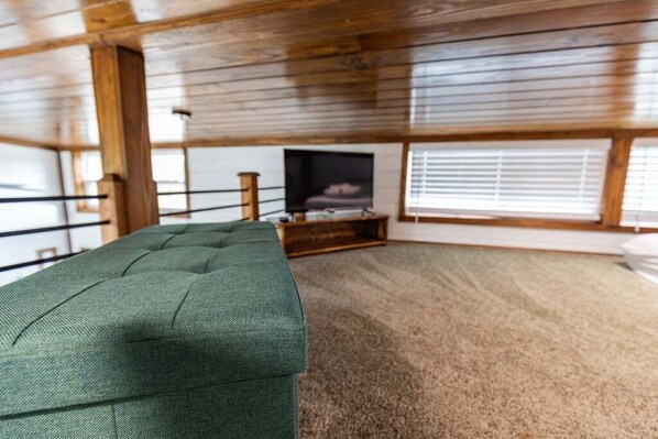 Casa, varias camas, patio, vista al jardín (120 PGL) | Interior