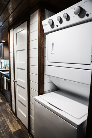 Maison, plusieurs lits, patio, vue jardin (120 PGL) | Blanchisserie