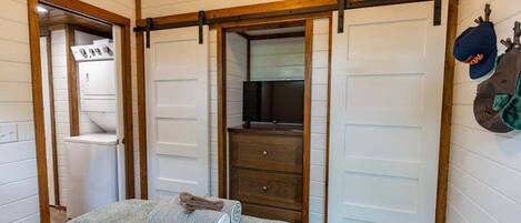 Hus, flere senger, terrasse, hageutsikt (120 PGL) | 1 soverom, individuelt dekorert, individuelt innredet og sengetøy