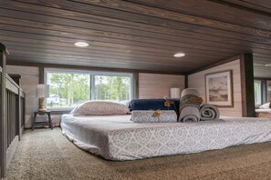 Maison, plusieurs lits, patio, vue jardin (121 ITP) | 2 chambres, décoration personnalisée, ameublement personnalisé