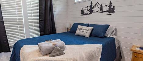 Casa, 2 camas Queen size, balcón, vista al jardín (130 PGL) | 1 habitación, decoración personalizada y muebles diferentes