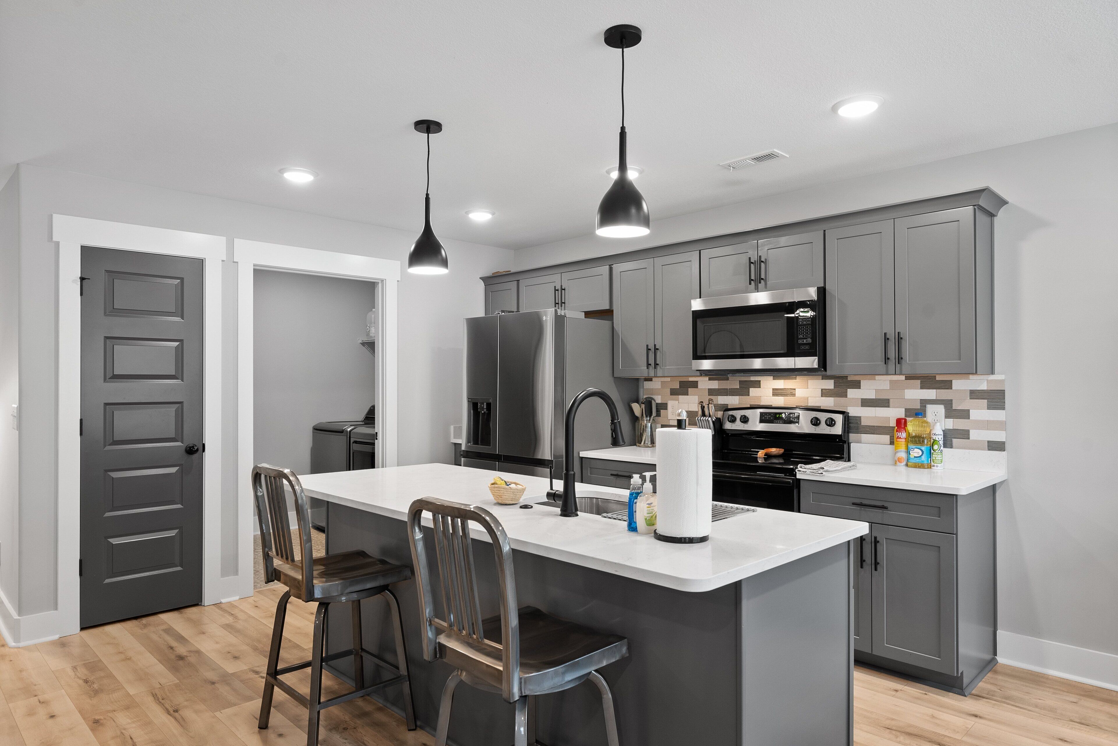 Rumah, Beberapa Tempat Tidur, balkon, pemandangan kebun (1365 Isaiah Drive) | Dapur pribadi