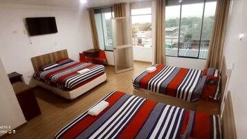 Family Room | Free WiFi