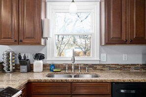 House, Multiple Beds, Patio, Garden View (Hudson House (1726 Broadripple)) | Private kitchen