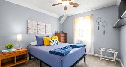 Hudson House - 0.2 Miles to Red River