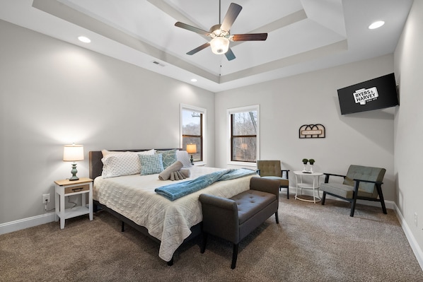 Rumah, Beberapa Tempat Tidur, patio, pemandangan kebun (2296 Colston Dr) | 3 kamar tidur dan didekorasi berbeda-beda