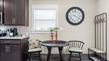 Condo, 1 Queen Bed with Sofa bed, Balcony, Garden View (Unit #5 (638 Madison St)) | 1 bedroom, individually decorated, individually furnished