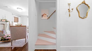 House, Multiple Beds, Patio, Garden View ( Whole Home - 914 & 920 Crossland Ave) | Interior