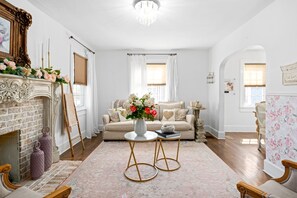 獨棟房屋, 多張床, 庭院, 花園景觀 ( Whole Home - 914 & 920 Crossland Ave) | 住宿內部