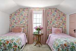 House, Multiple Beds, Patio, Garden View ( Whole Home - 914 & 920 Crossland Ave) | 6 bedrooms, individually decorated, individually furnished, bed sheets