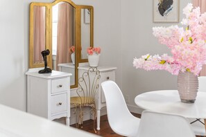 House, Multiple Beds, Patio, Garden View ( Whole Home - 914 & 920 Crossland Ave) | 6 bedrooms, individually decorated, individually furnished, bed sheets