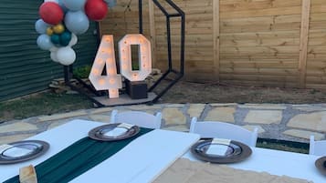 House, Multiple Beds, Patio, Garden View (OC House 914 Crossland Ave) | Outdoor dining