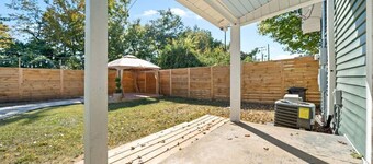 Old Clarksville House - Secret Bar