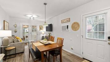 1 bedroom, individually decorated, individually furnished, bed sheets