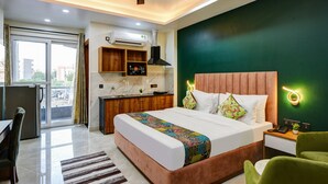 Deluxe Double Room, Balcony | Free WiFi - MEHU RESIDENCY (Gurugram)