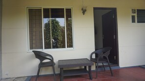 Comfort Room | Free WiFi