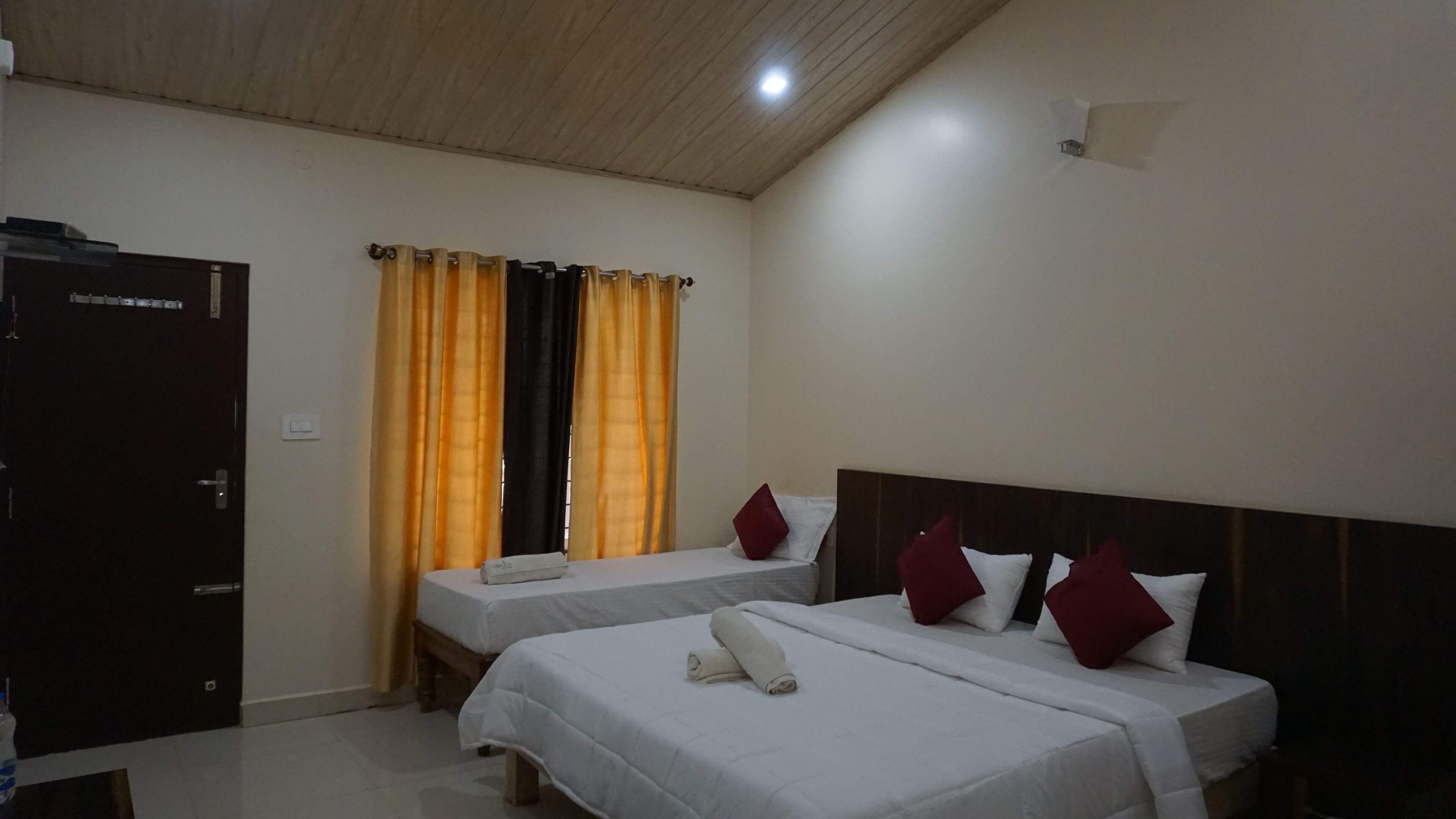 Habitació triple Comfort | Wifi gratuïta 