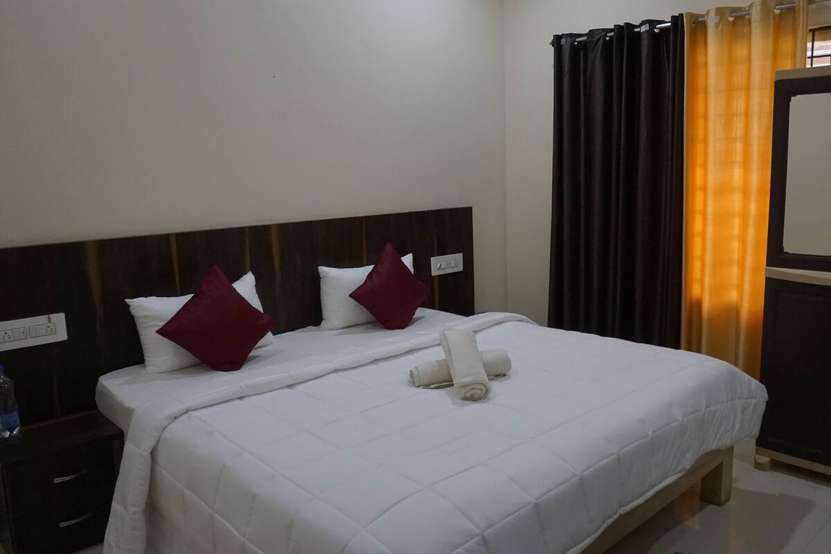 Comfort Room | Free WiFi