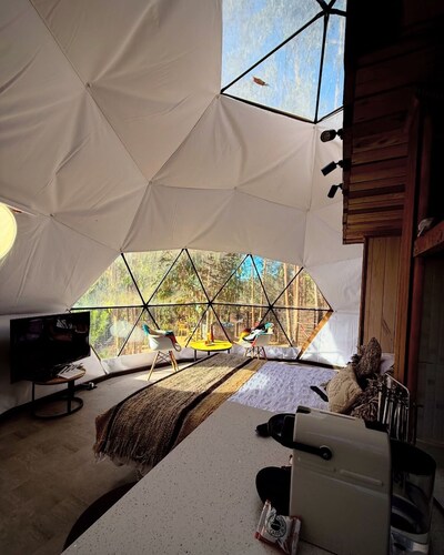 DOMO Boutique with tinaja in the Tunquen Forest