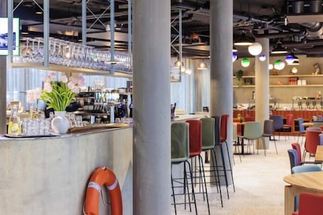 Lobby lounge. Ibis Styles Bern City
