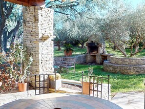 Enceinte de lâhĂ©bergement