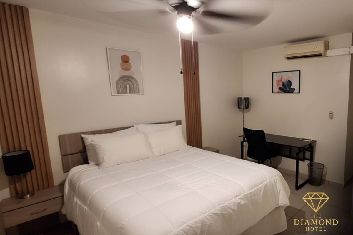Luxury Single Room, City View | Desk, laptop workspace, free WiFi