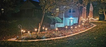 Cozy Getaway with Wildlife + Minutes from the Action