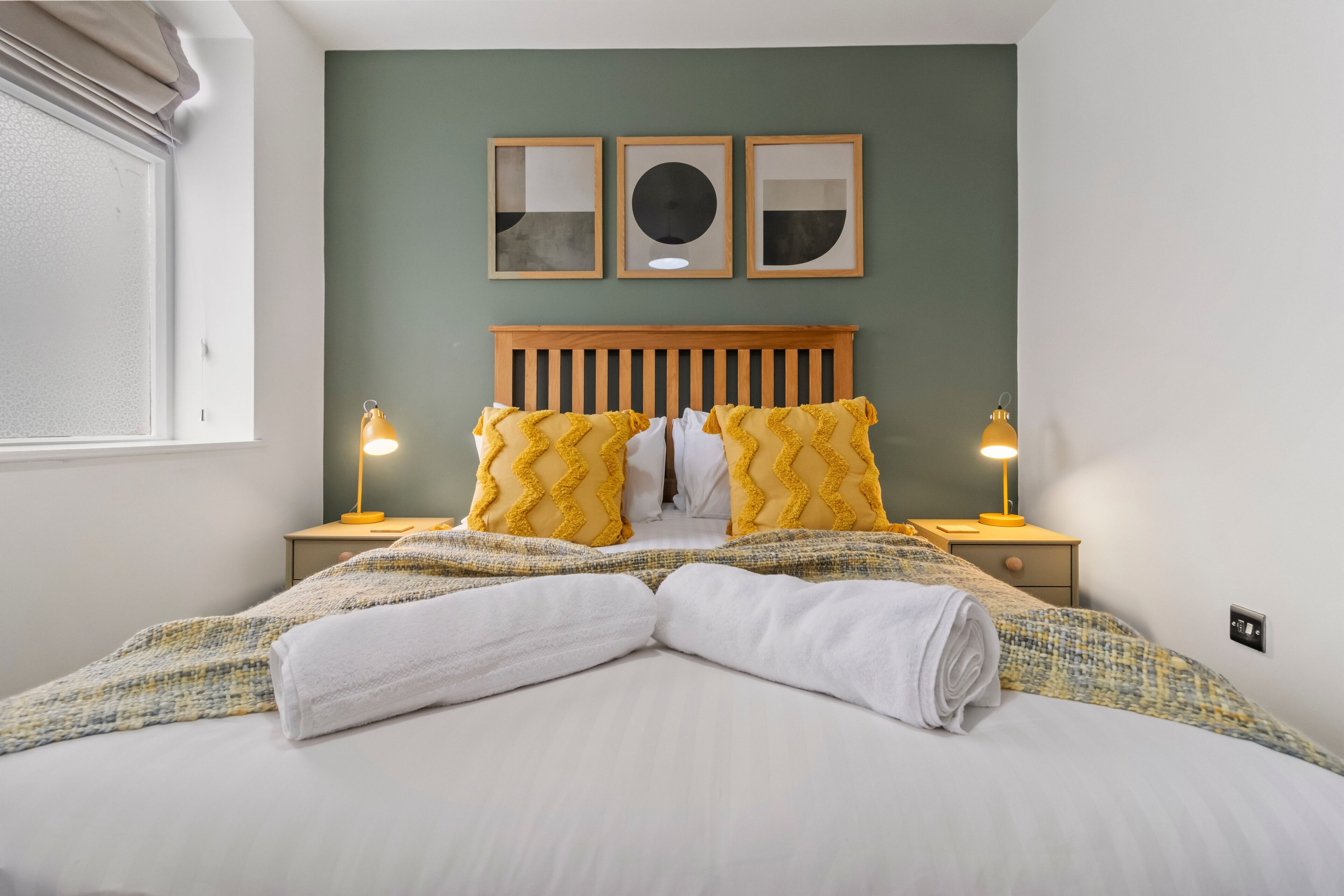 1 غرفة نوم ومكواة/لوح كي وواي فاي مجانًا وملاءات أسرّة